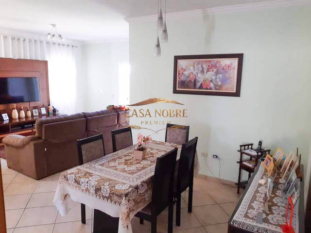 Casa para Venda em Taubaté - 4