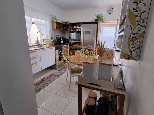 Casa para Venda em São José dos Campos - 5