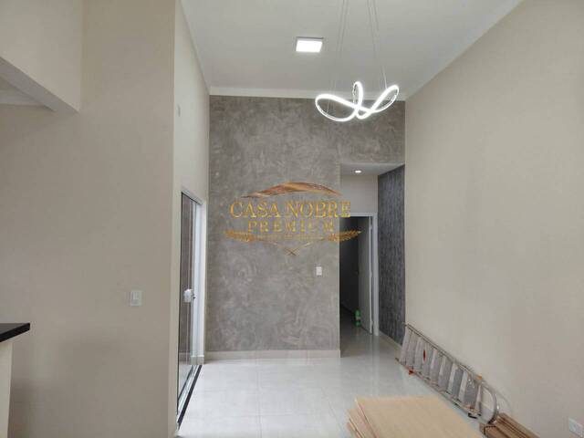 #143 - Casa para Venda em Taubaté - SP - 2