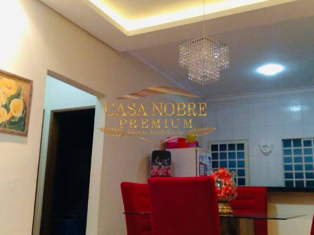 #144 - Casa para Venda em Taubaté - SP - 2