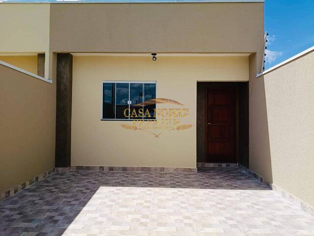 #148 - Casa para Venda em Taubaté - SP - 1