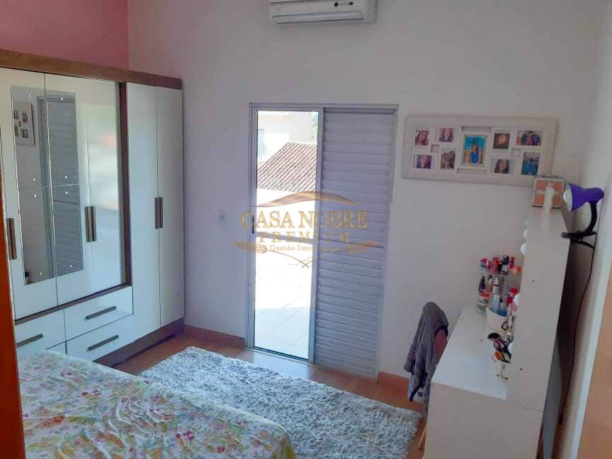 Casa, 4 quartos, 220 m² - Foto 23