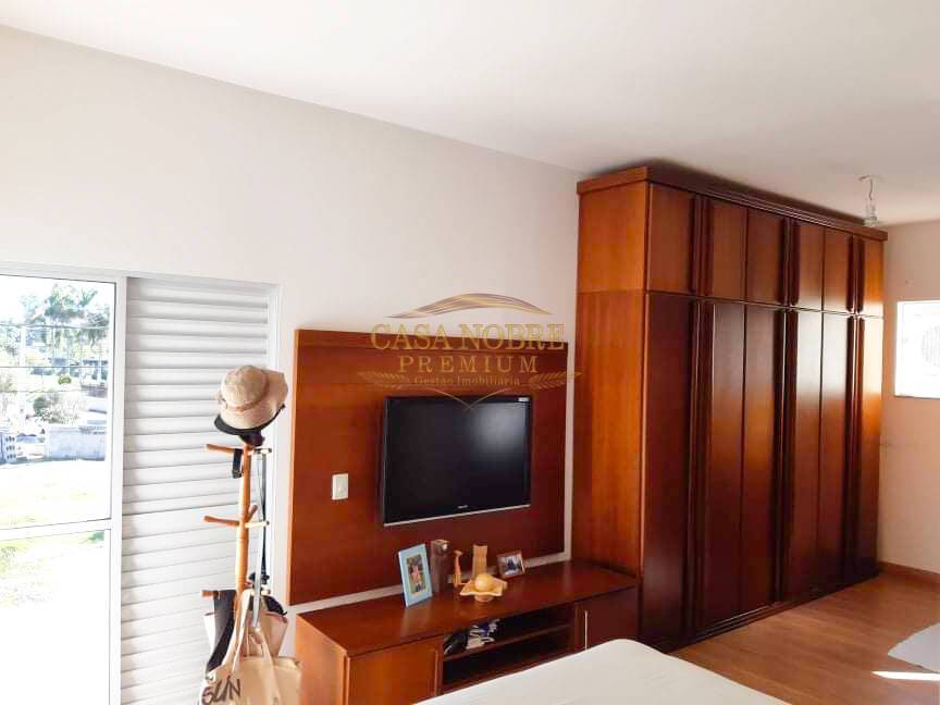 Casa, 4 quartos, 220 m² - Foto 14