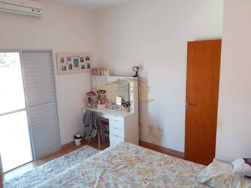 Casa, 4 quartos, 220 m² - Foto 18
