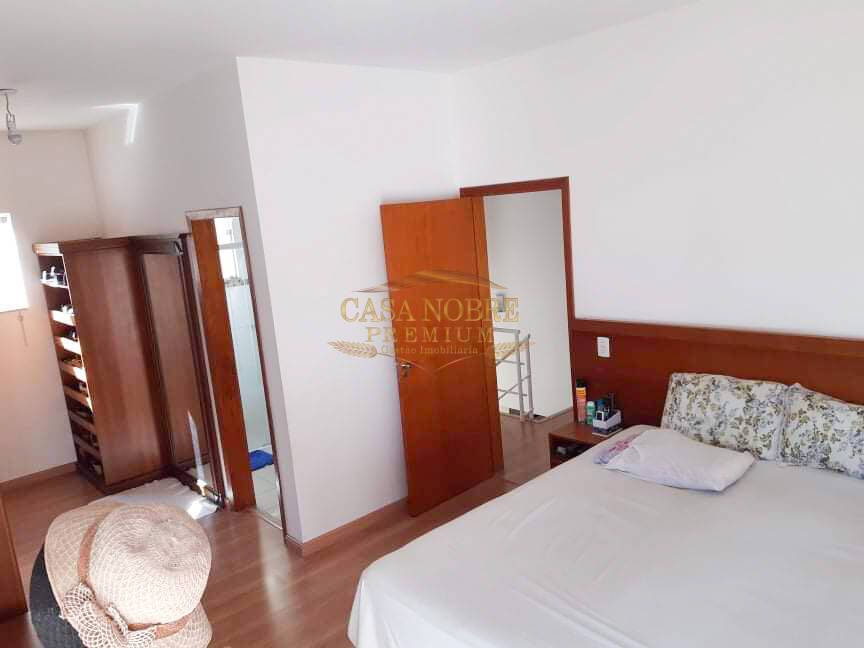 Casa, 4 quartos, 220 m² - Foto 31
