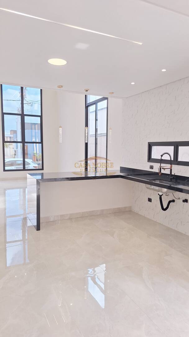 Casa, 3 quartos, 183 m² - Foto 4