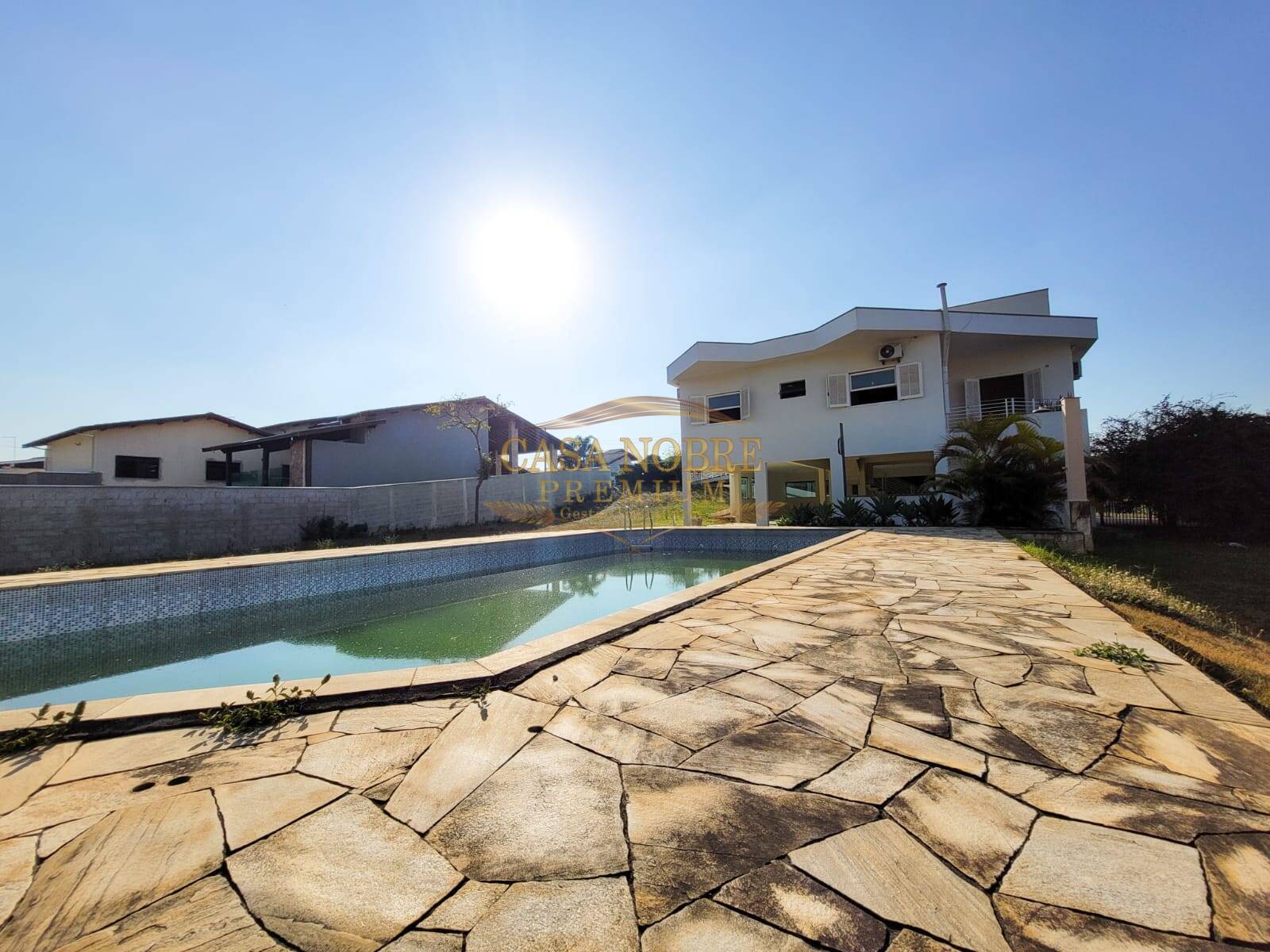 Casa, 4 quartos, 432 m² - Foto 1