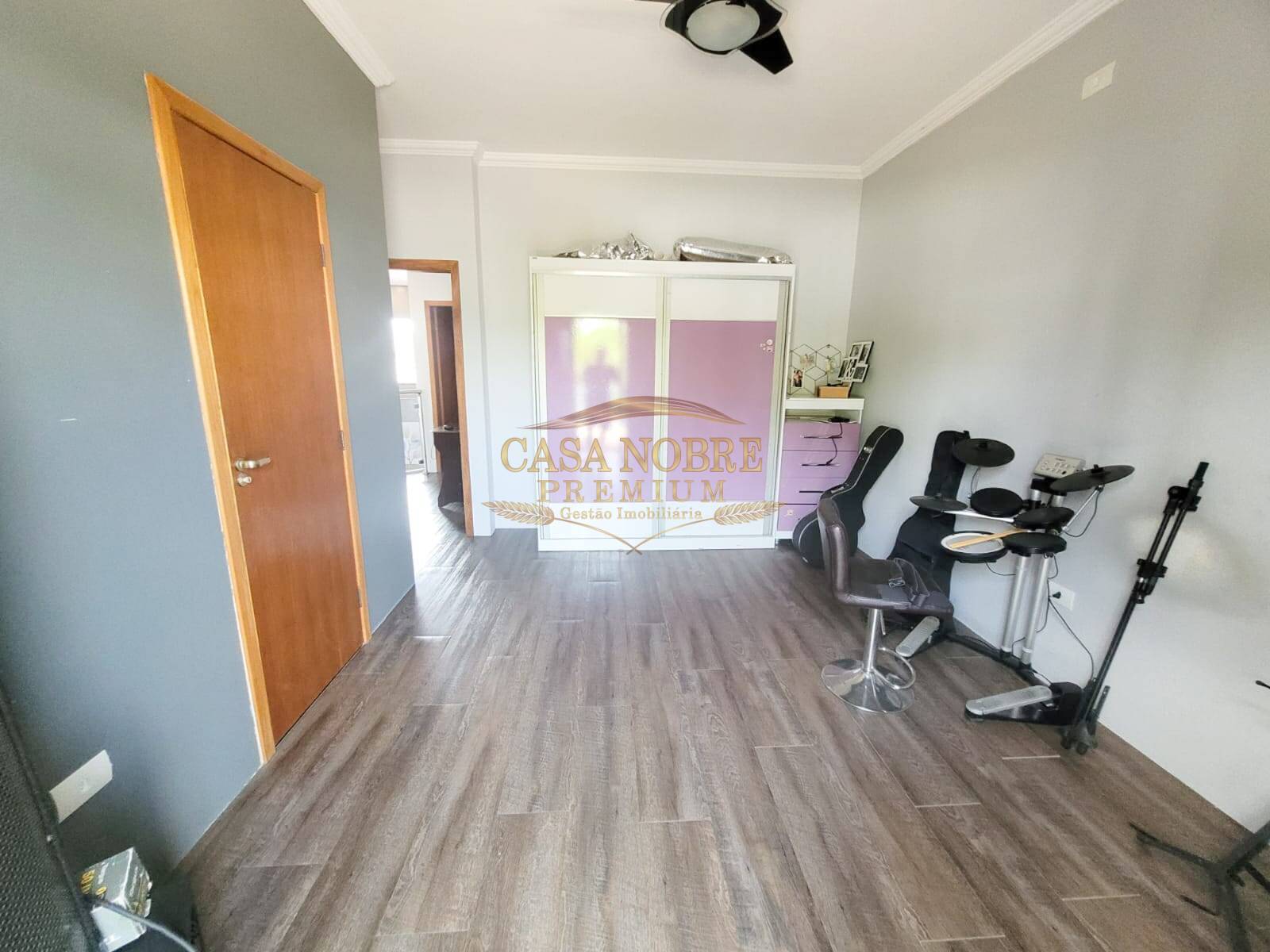 Casa, 3 quartos, 250 m² - Foto 14