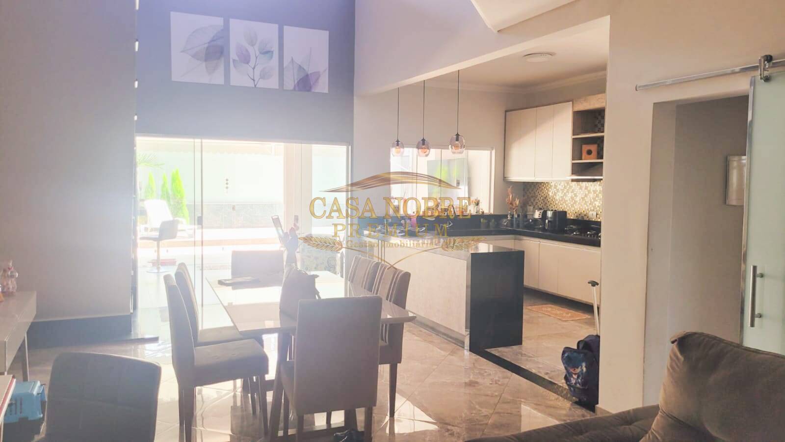 Casa, 3 quartos, 250 m² - Foto 12