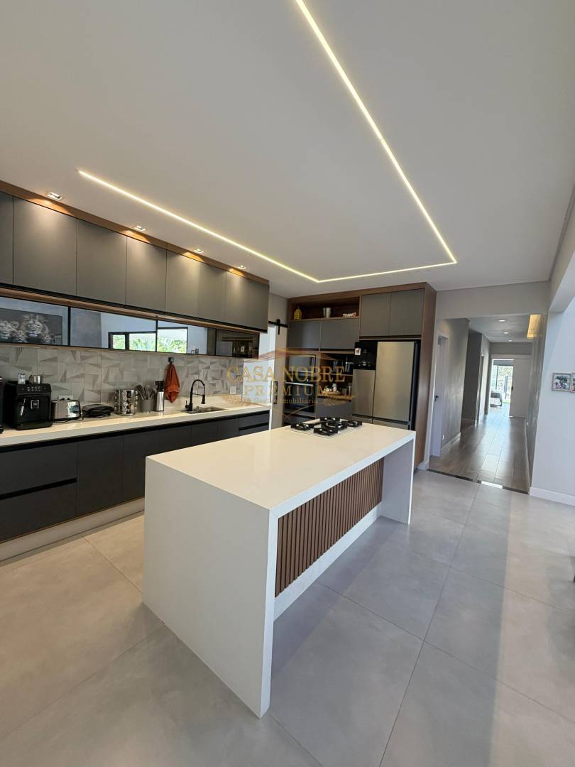 Casa, 4 quartos, 261 m² - Foto 13