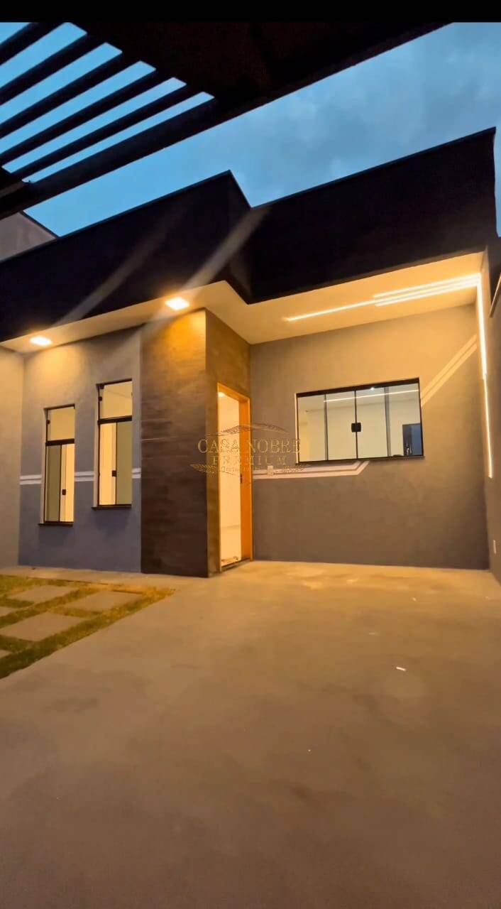 Casa, 3 quartos, 92 m² - Foto 1